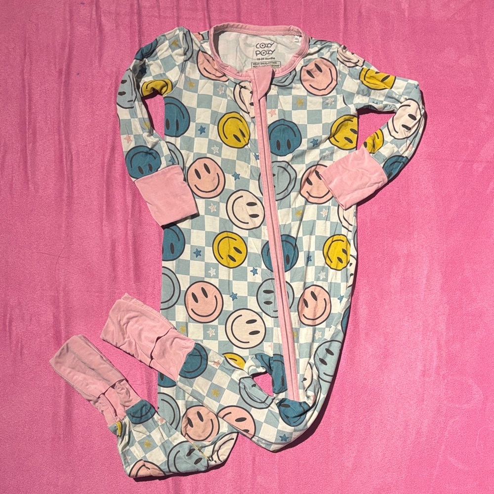 Cozy Pozy Smiley Face Bamboo PJ’s